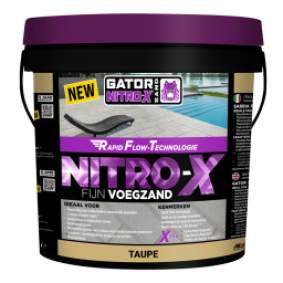klik voor meer informatie over Alliance Gator Nitro X fijn voegmortel taupe emmer 12,5 kg Alliance Gator Nitro X fijn voegmortel taupe emmer 12,5 kg